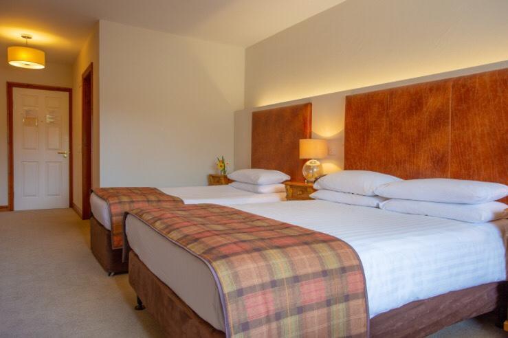 Lydons Lodge Hotel Cong Kültér fotó